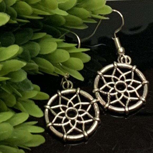 Dream Catcher, Dream Catcher Earring, Native American Jewelry, Indian Earrings - Picture 1 of 5